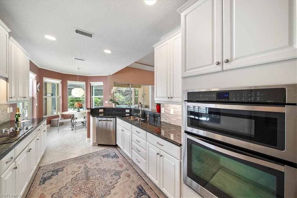 7831 Martino CIR, NAPLES FL 34112-13