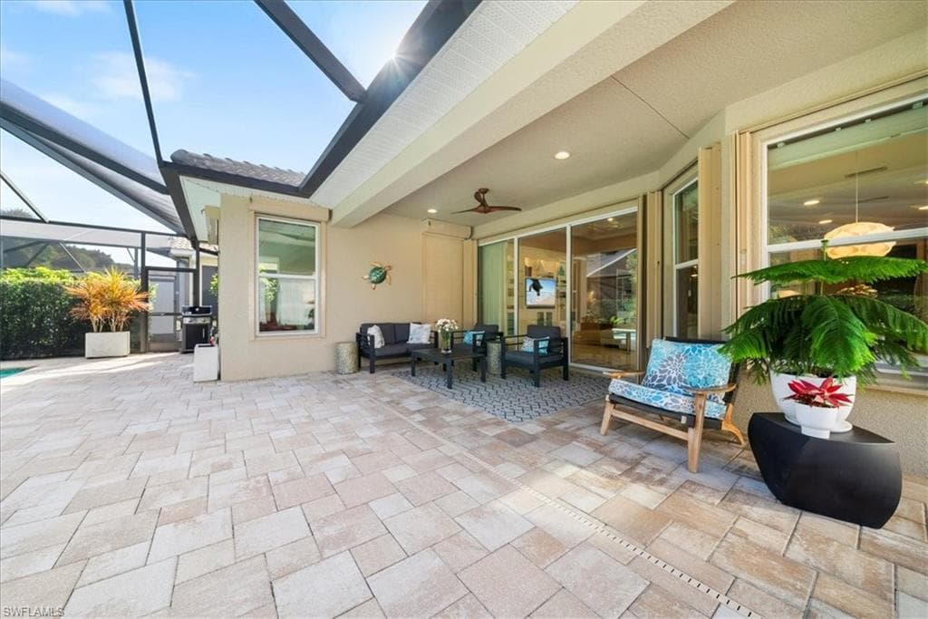 7831 Martino CIR, NAPLES FL 34112-30