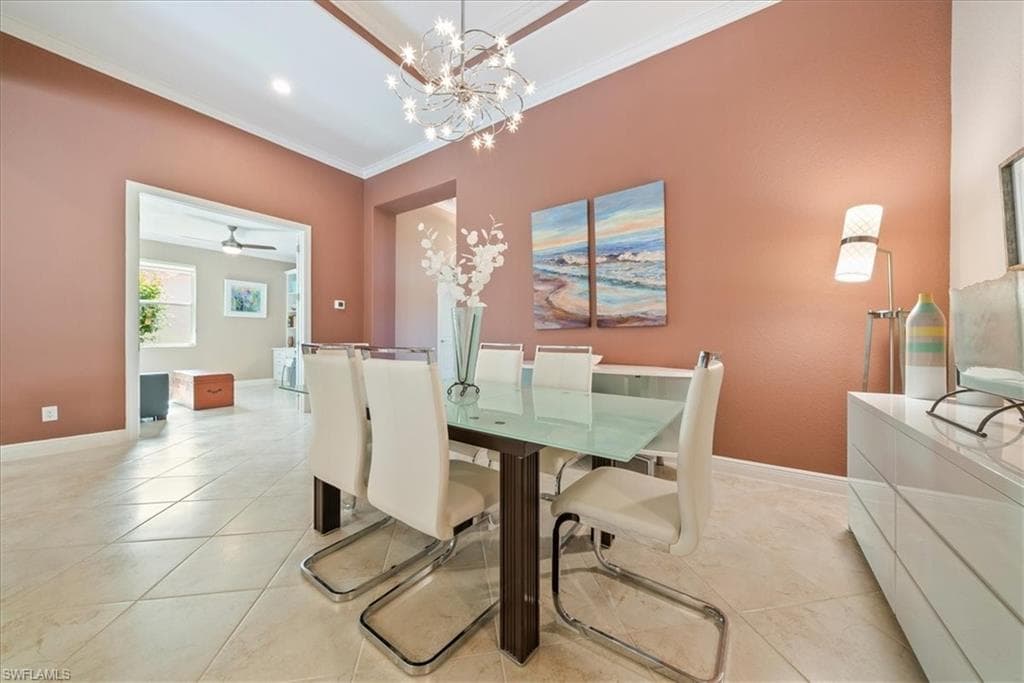 7831 Martino CIR, NAPLES FL 34112-7