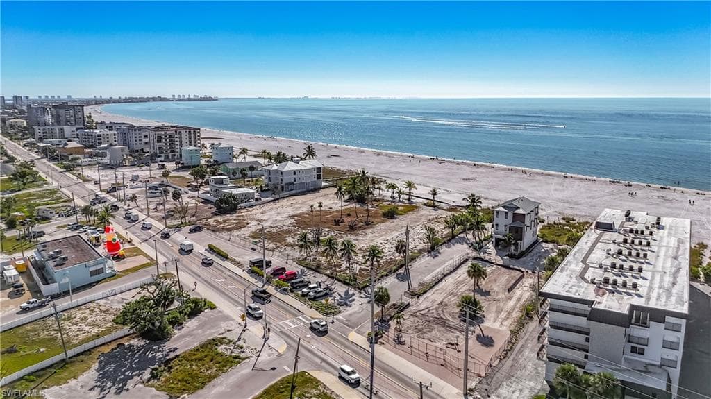 2096 ESTERO BLVD-2
