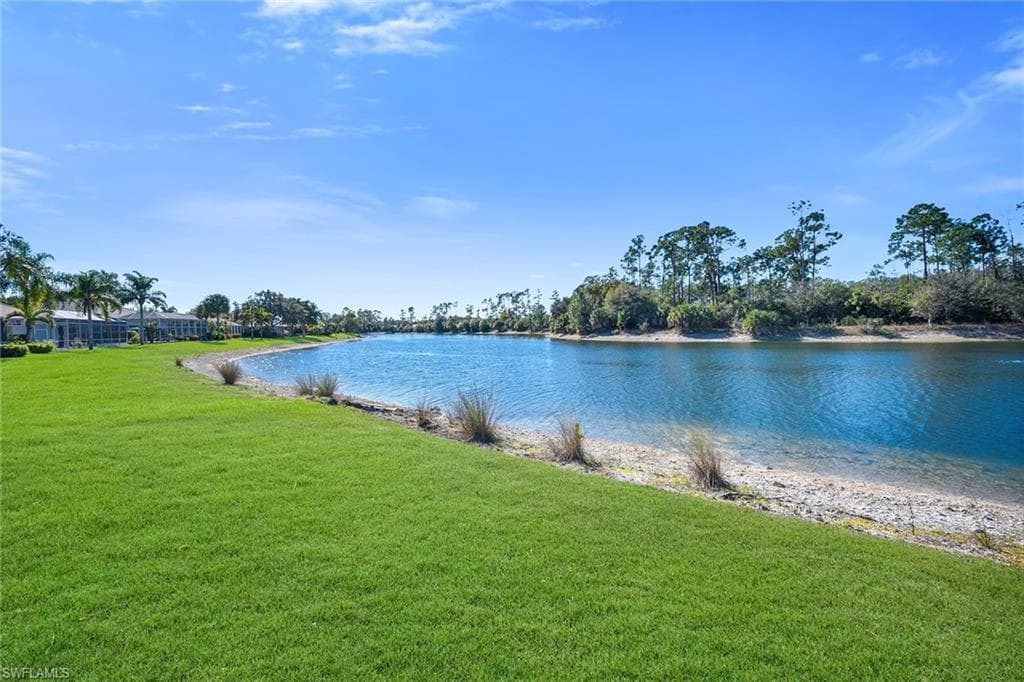 7809 Naples Heritage DR, NAPLES FL 34112-35