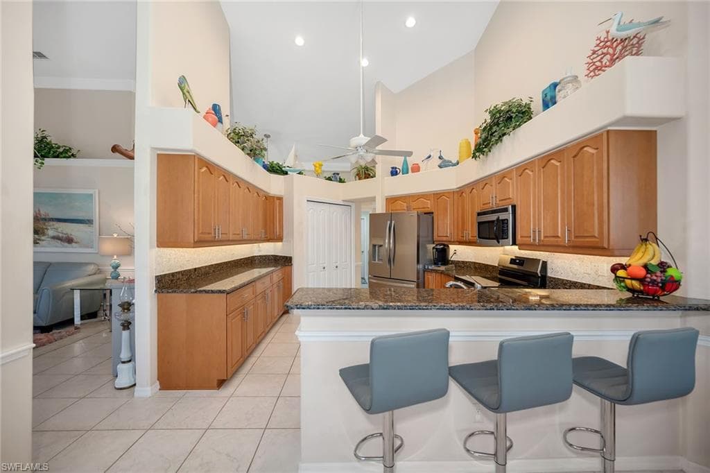 7809 Naples Heritage DR, NAPLES FL 34112-13