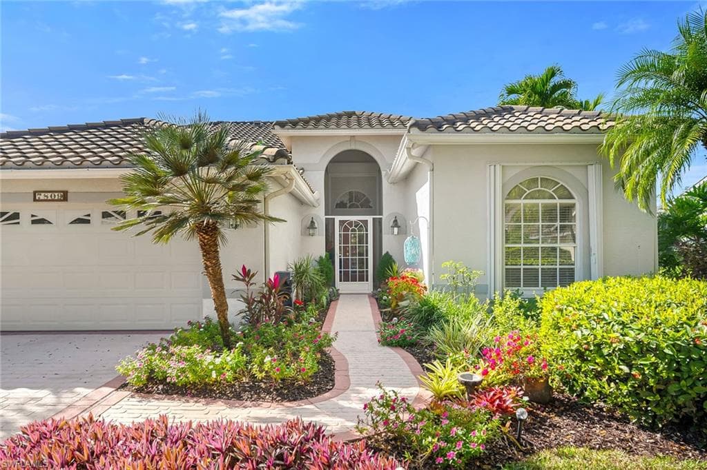 7809 Naples Heritage DR, NAPLES FL 34112-44