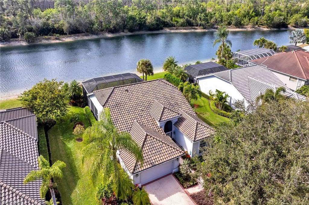 7809 Naples Heritage DR, NAPLES FL 34112-36