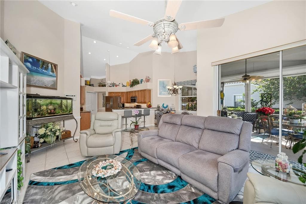 7809 Naples Heritage DR, NAPLES FL 34112-7