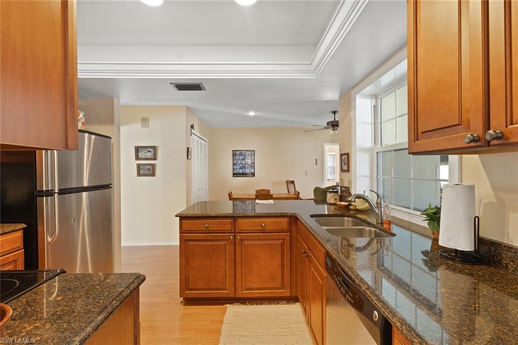 6944 Essex DR, FORT MYERS FL 33919-11