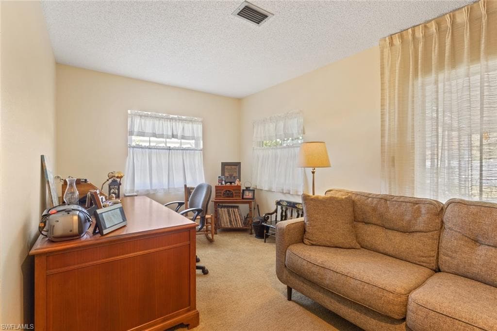 6944 Essex DR, FORT MYERS FL 33919-19