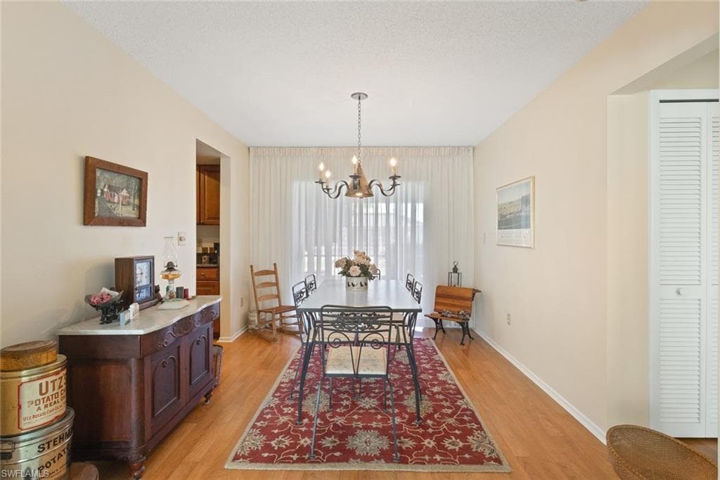 6944 Essex DR, FORT MYERS FL 33919-8