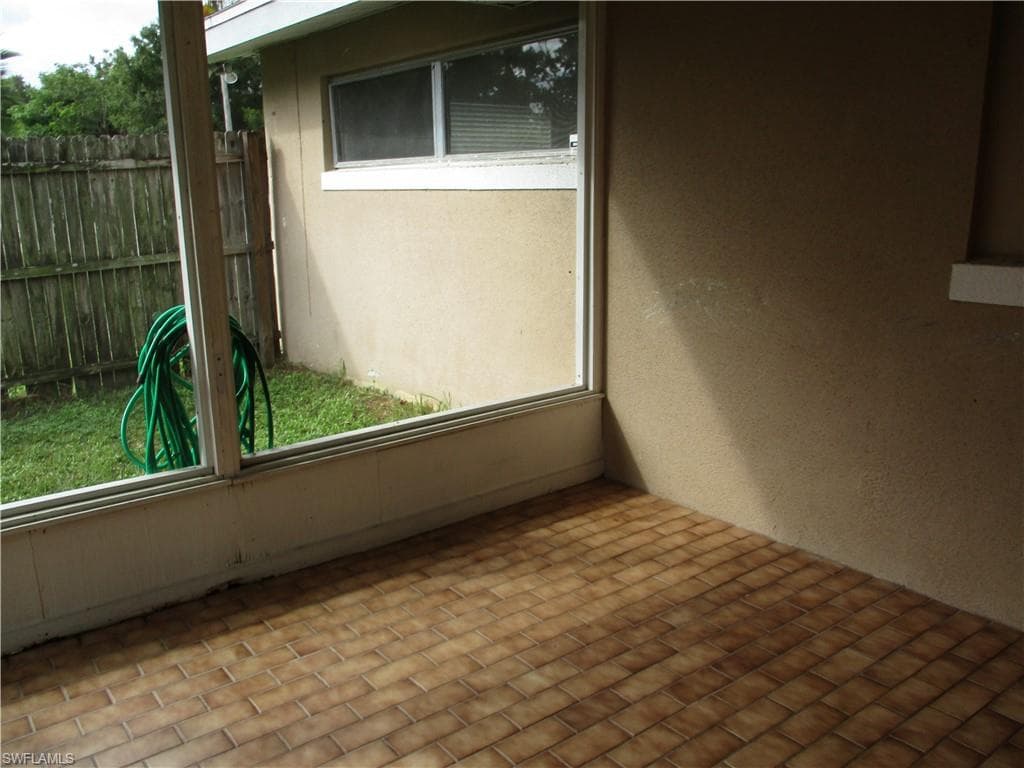 3745 Maxine ST, FORT MYERS FL 33901-14