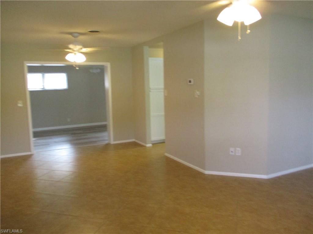 3745 Maxine ST, FORT MYERS FL 33901-3