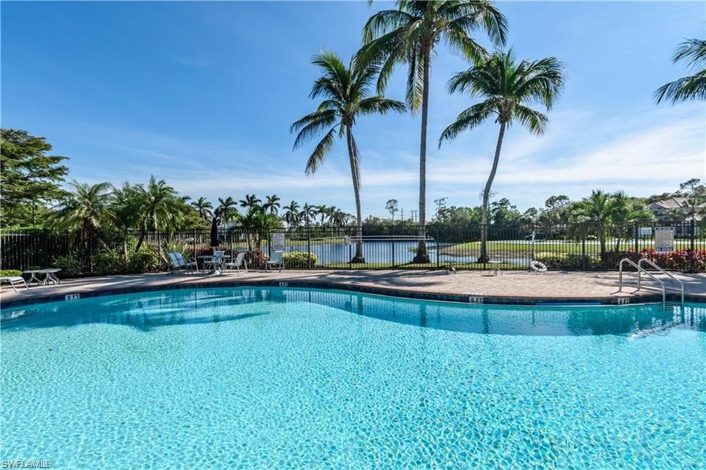 15954 Delasol LN, NAPLES FL 34110-27