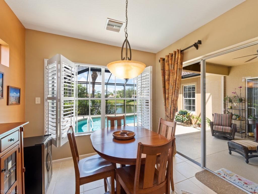 15954 Delasol LN, NAPLES FL 34110-8
