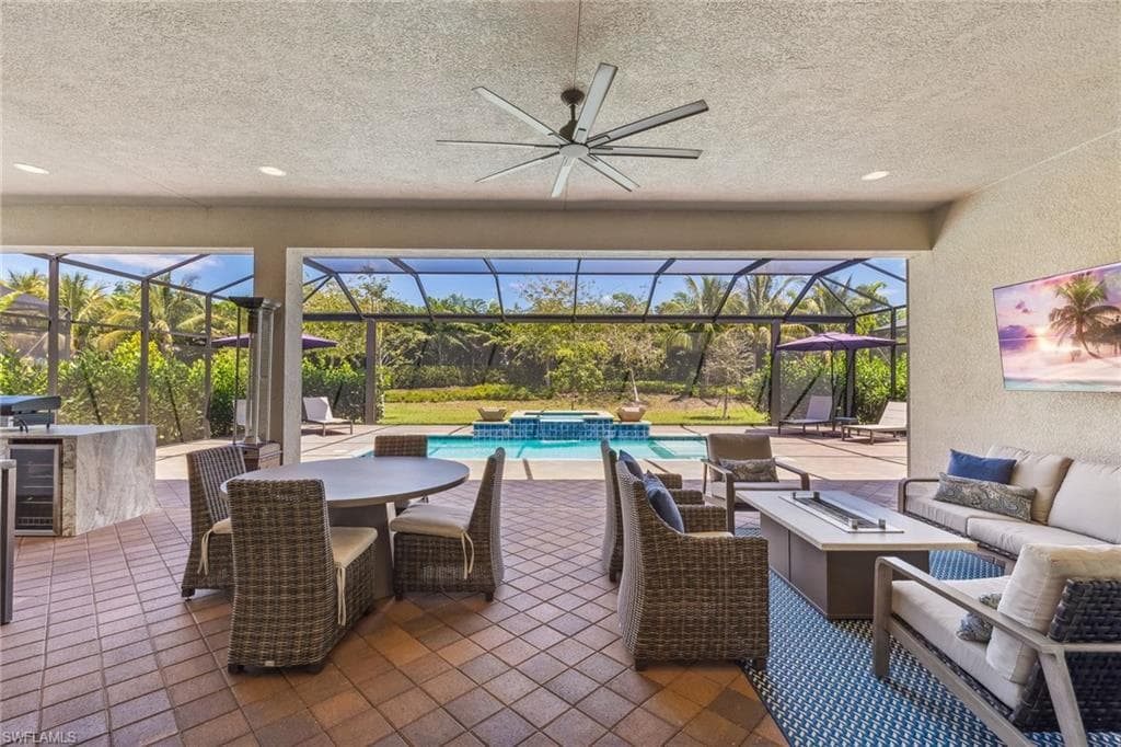 12005 Azalea WAY, NAPLES FL 34120-23