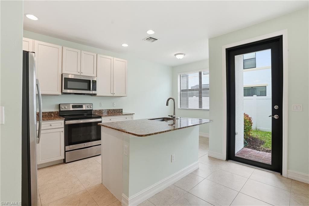 15831 Portofino Springs BLVD # 102, FORT MYERS FL 33908-6