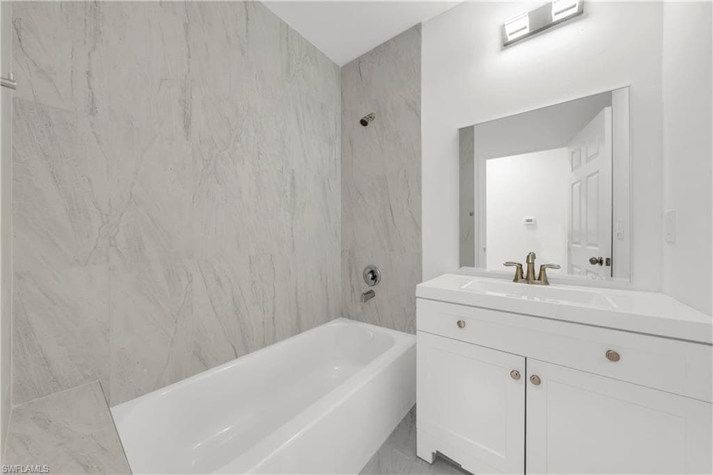 861 Chicago ST E, LEHIGH ACRES FL 33974-13