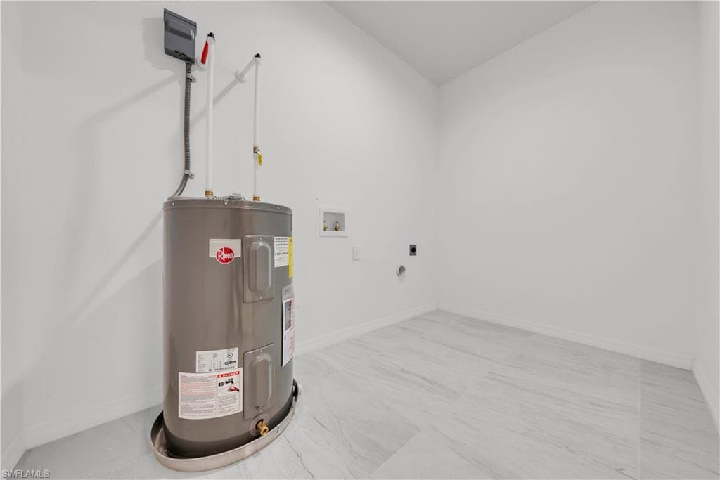 861 Chicago ST E, LEHIGH ACRES FL 33974-14