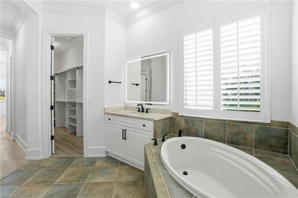 18141 Creekside View DR, FORT MYERS FL 33908-19