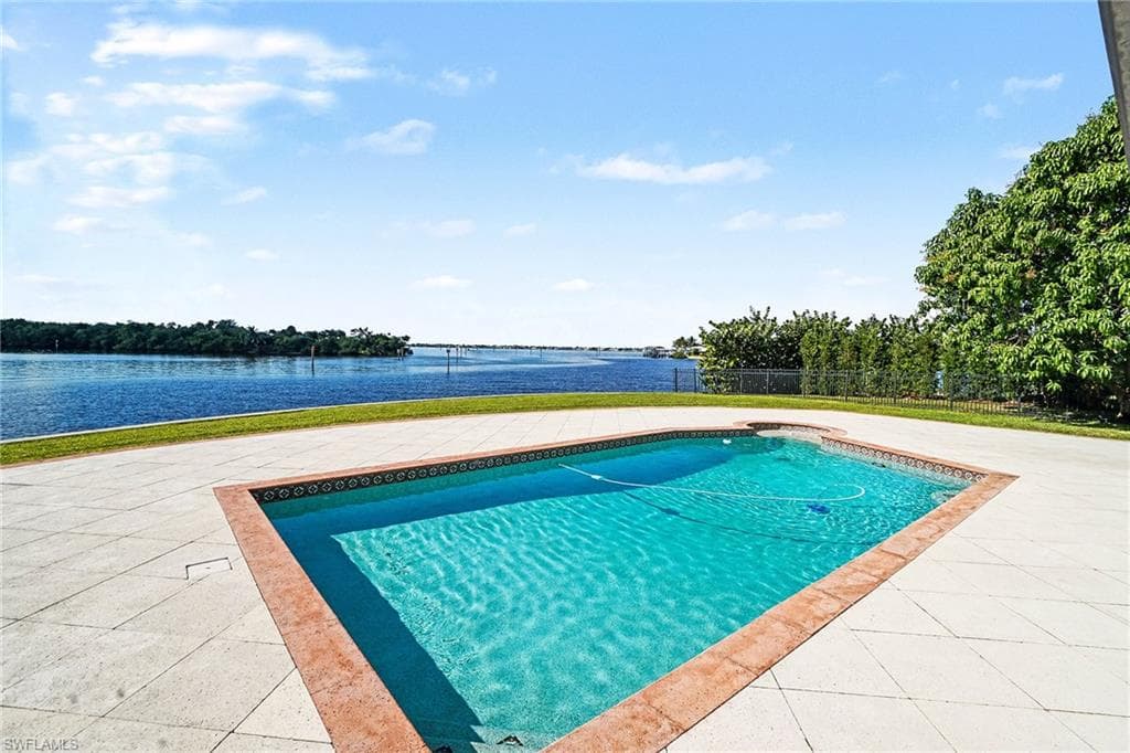 866 Cal Cove DR-43