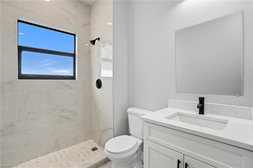 219 Ogden AVE S, LEHIGH ACRES FL 33974-21