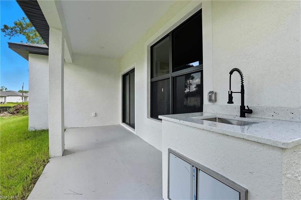 219 Ogden AVE S, LEHIGH ACRES FL 33974-29