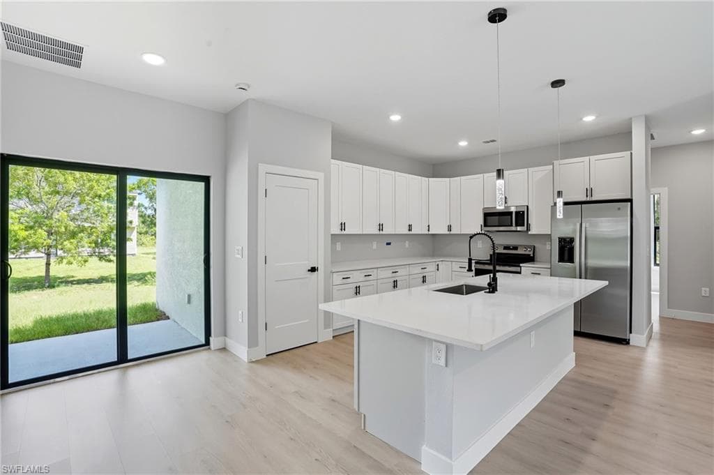 219 Ogden AVE S, LEHIGH ACRES FL 33974-7