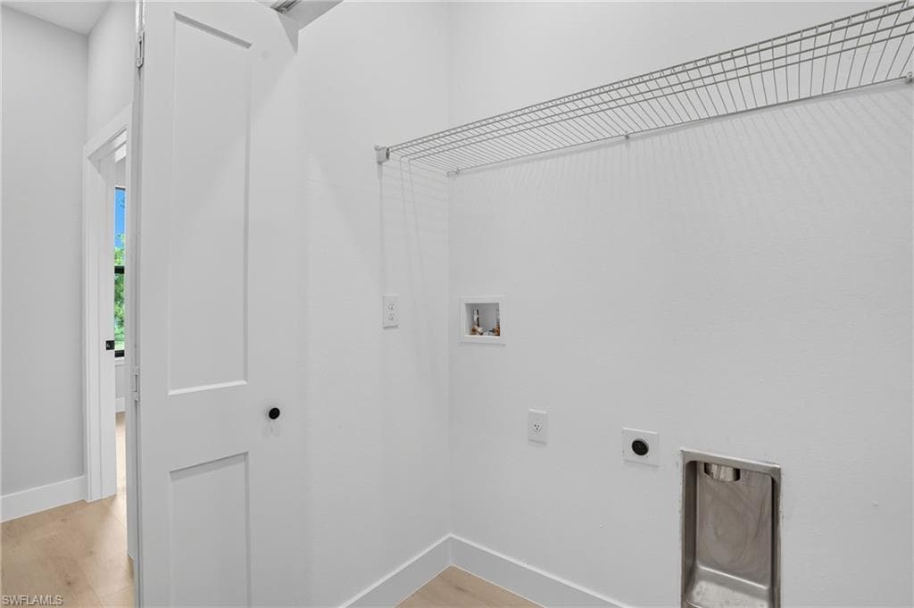 219 Ogden AVE S, LEHIGH ACRES FL 33974-24