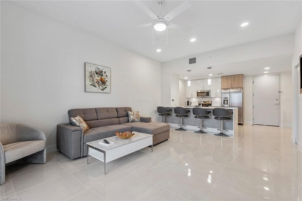 26600 Rosewood Pointe DR # 203, BONITA SPRINGS FL 34135-4