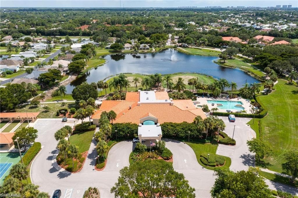 26600 Rosewood Pointe DR # 203, BONITA SPRINGS FL 34135-36