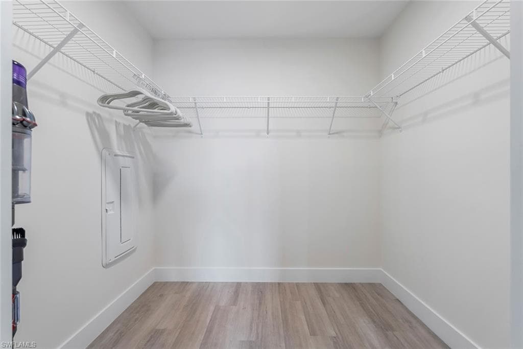 26600 Rosewood Pointe DR # 203, BONITA SPRINGS FL 34135-18