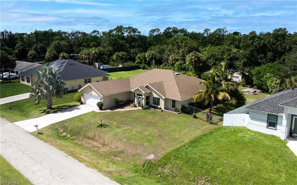 609 Gerald AVE, LEHIGH ACRES FL 33936-1