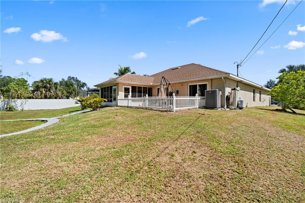 609 Gerald AVE, LEHIGH ACRES FL 33936-29