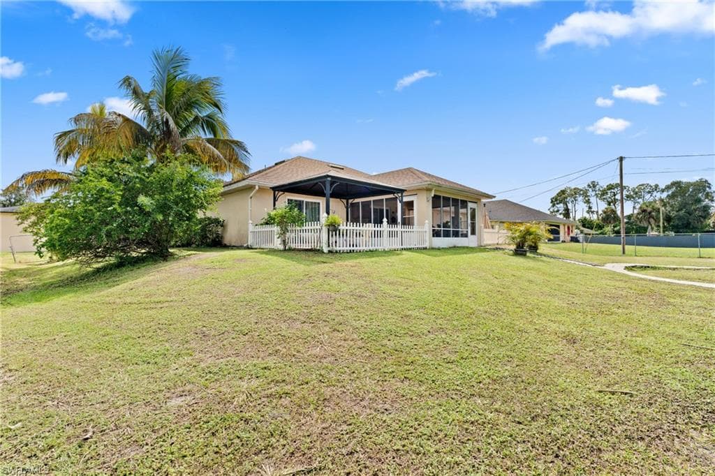 609 Gerald AVE, LEHIGH ACRES FL 33936-37