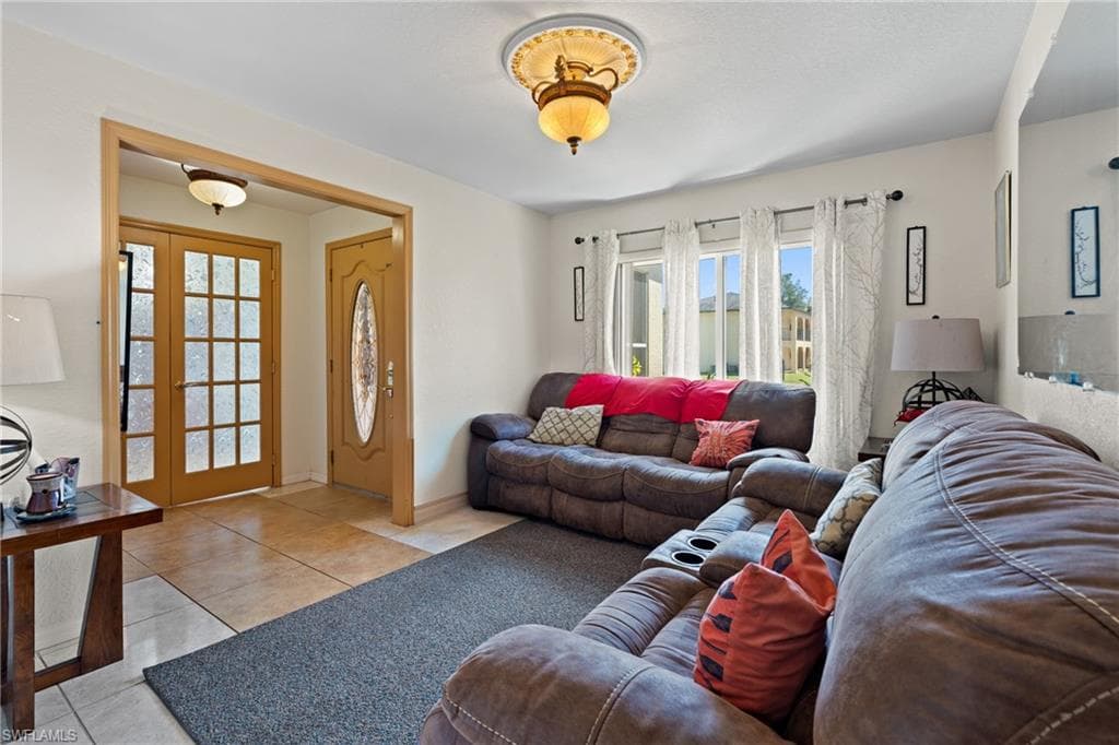 609 Gerald AVE, LEHIGH ACRES FL 33936-24