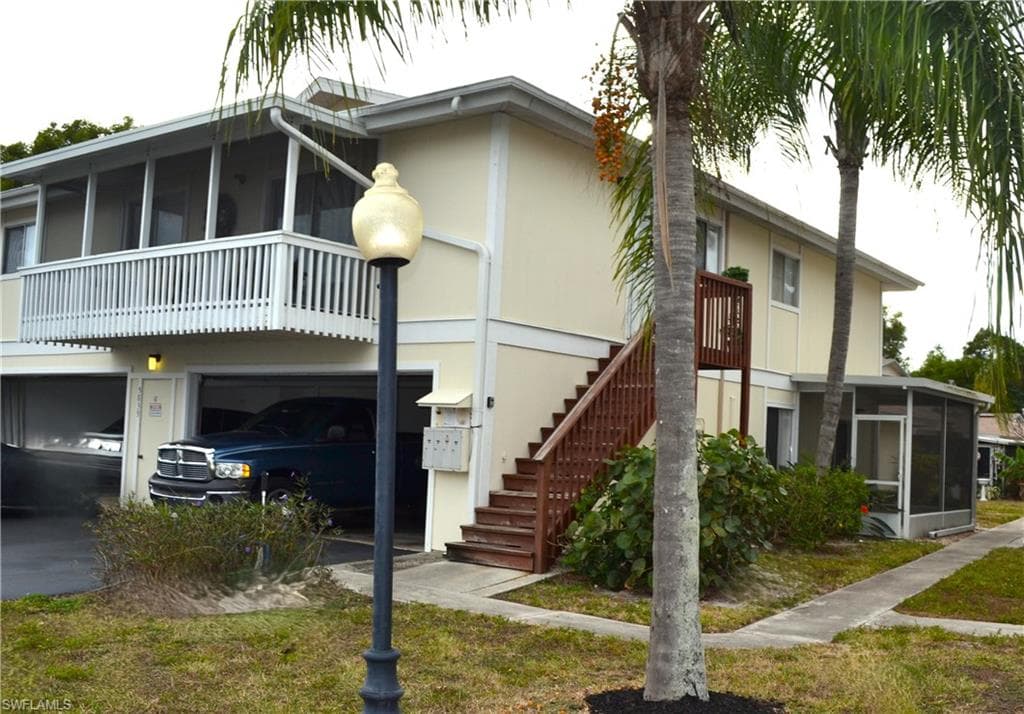 5839 Vancouver CIR 2-1
