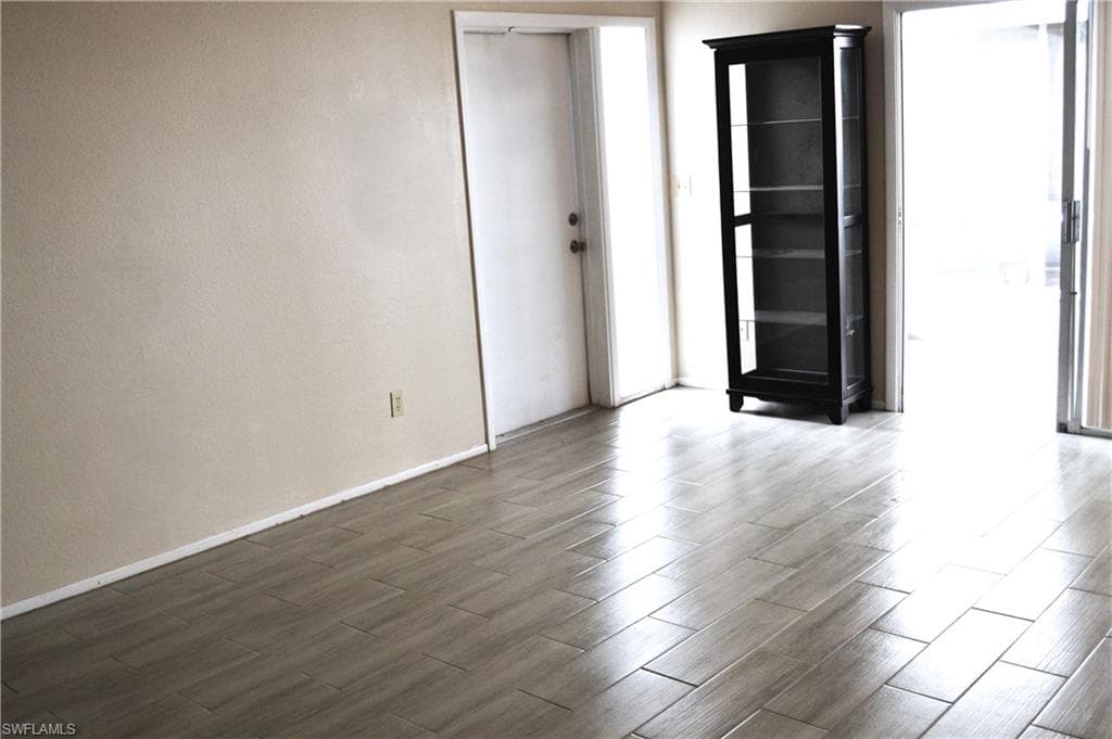 5839 Vancouver CIR # 2, FORT MYERS FL 33907-4