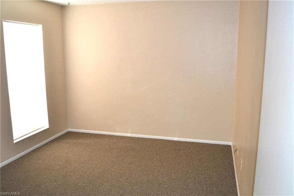 5839 Vancouver CIR # 2, FORT MYERS FL 33907-9