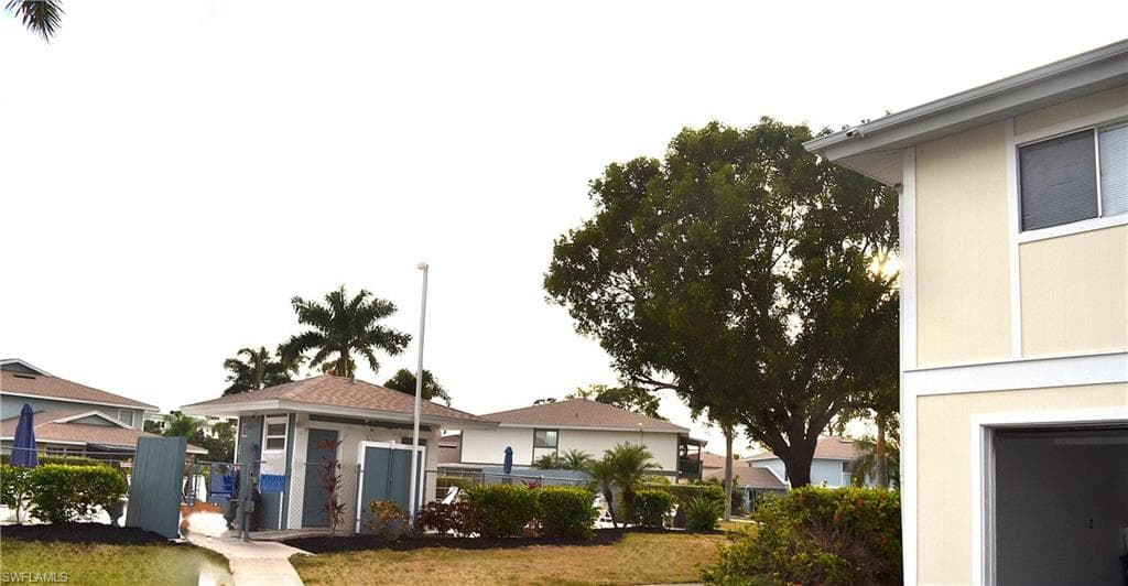 5839 Vancouver CIR # 2, FORT MYERS FL 33907-3