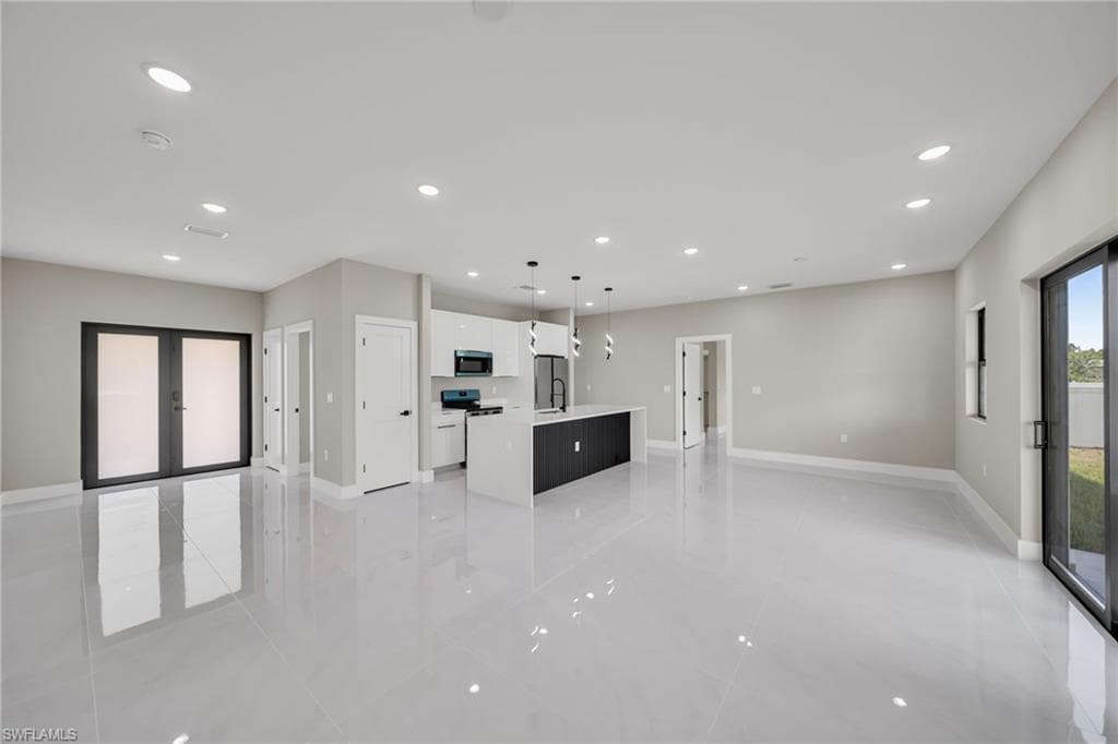 714 Euston AVE S, LEHIGH ACRES FL 33974-2