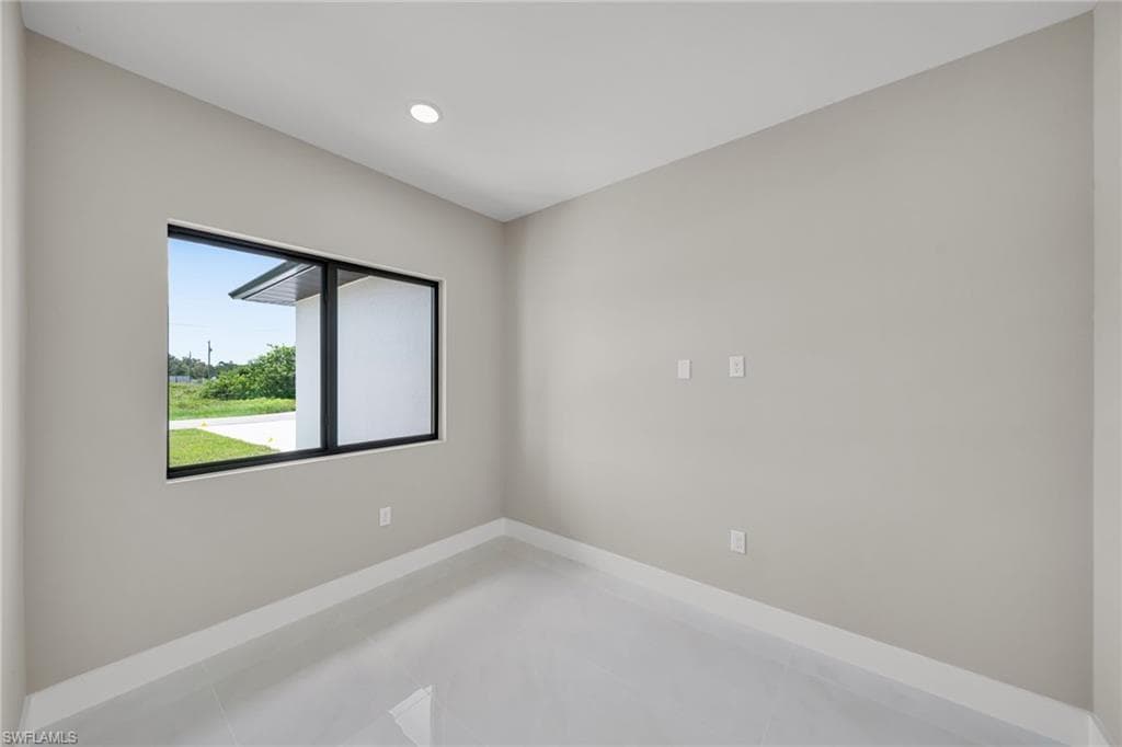 714 Euston AVE S, LEHIGH ACRES FL 33974-9