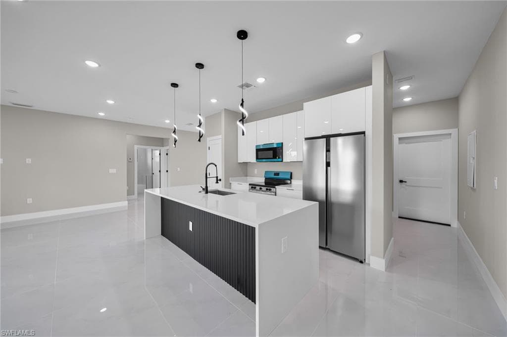 714 Euston AVE S, LEHIGH ACRES FL 33974-14