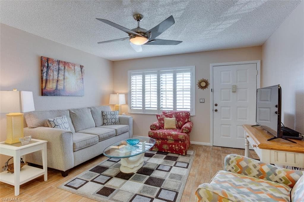 4345 27th CT SW # 202, NAPLES FL 34116-5