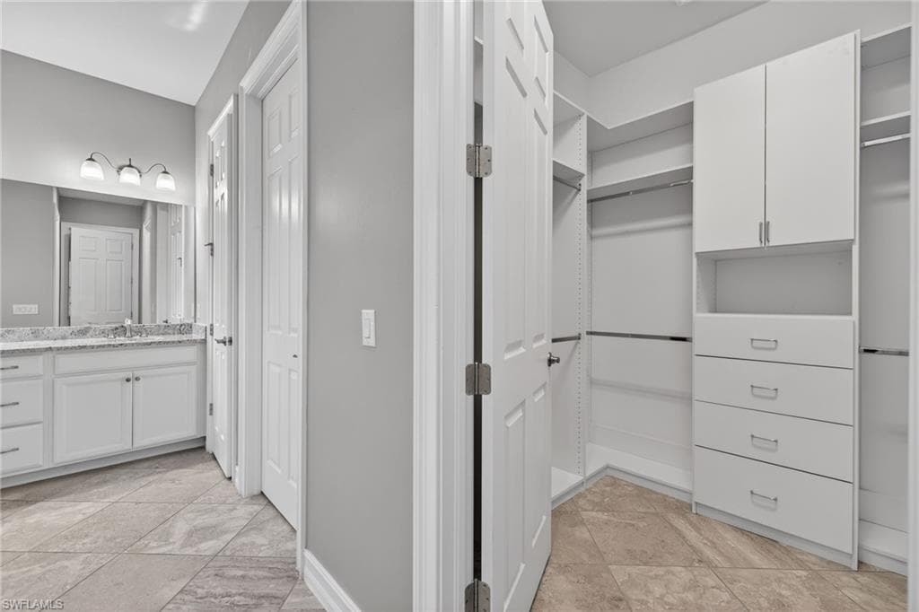 1483 MOCKINGBIRD DR, NAPLES FL 34120-25