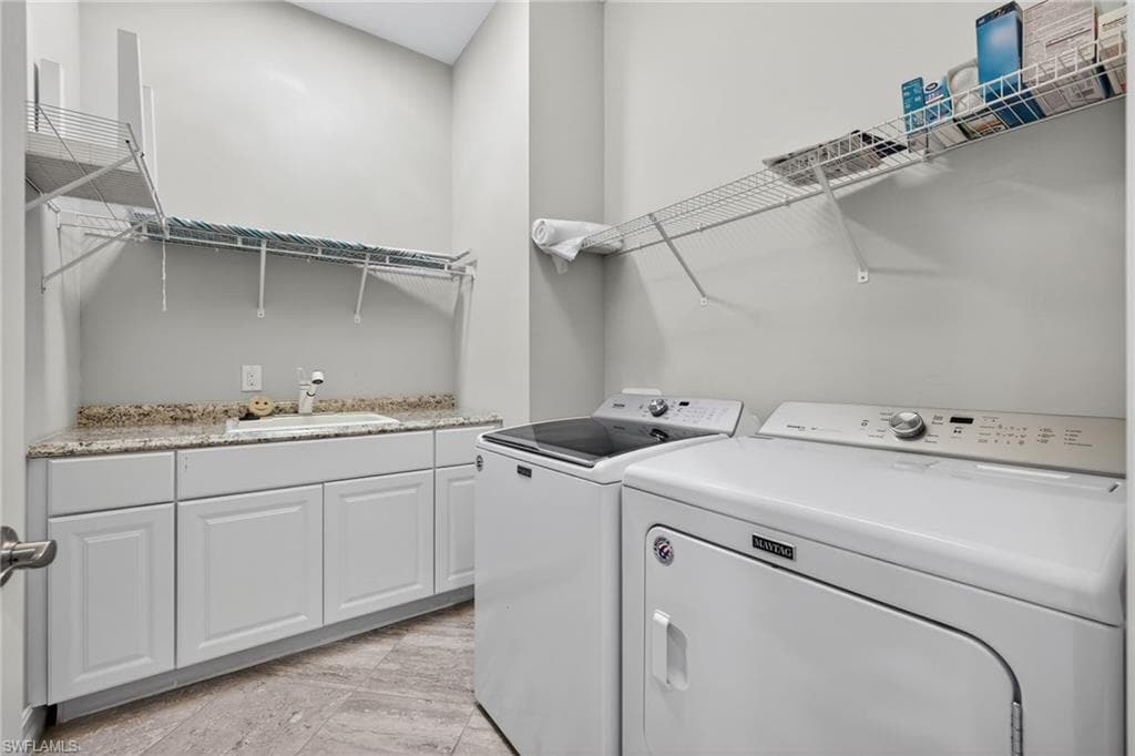 1483 MOCKINGBIRD DR, NAPLES FL 34120-32