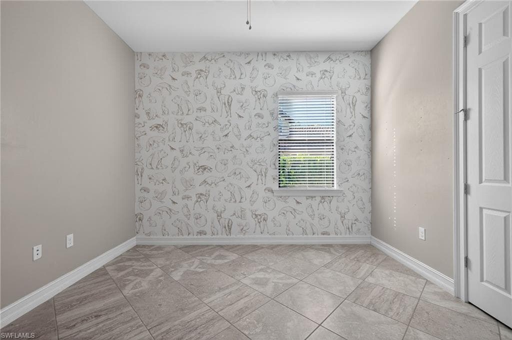 1483 MOCKINGBIRD DR, NAPLES FL 34120-30