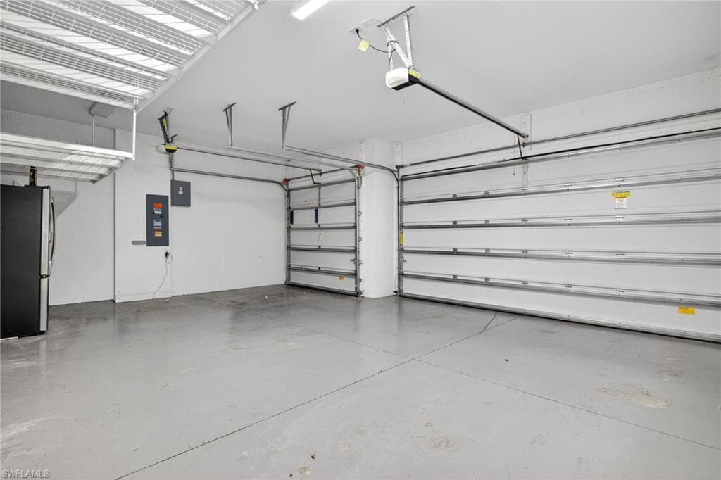 1483 MOCKINGBIRD DR, NAPLES FL 34120-38