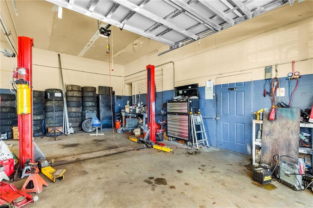 2308 Fowler ST, FORT MYERS FL 33901-11