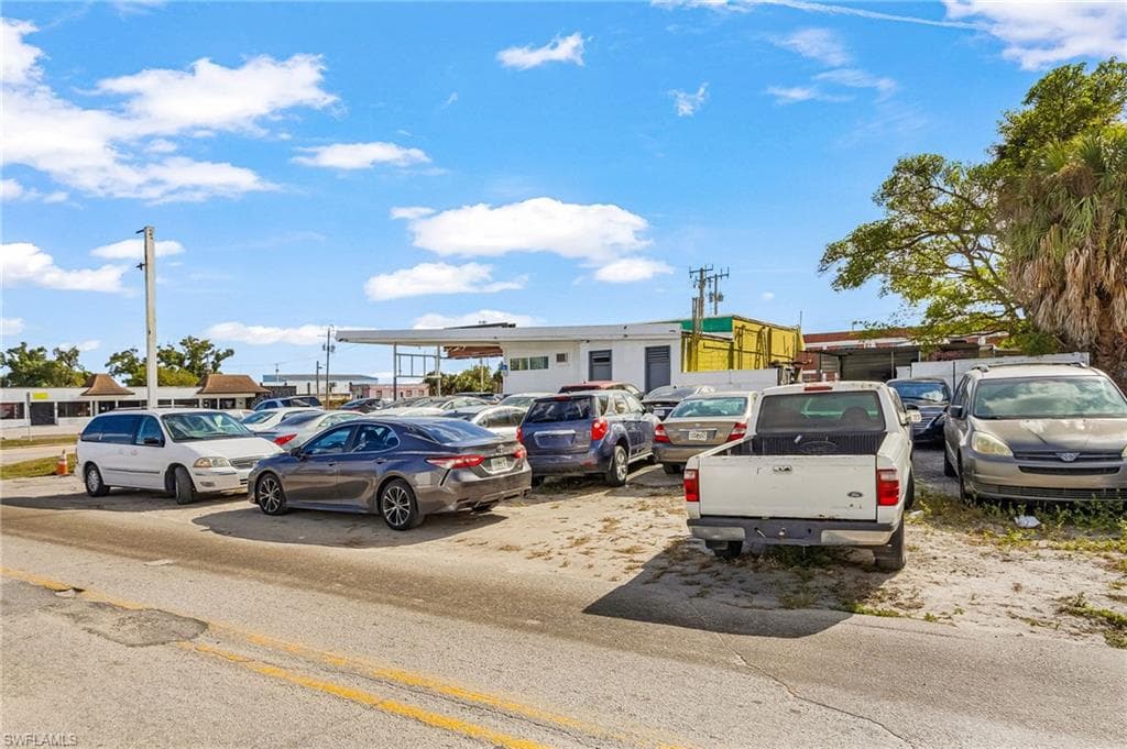 2308 Fowler ST, FORT MYERS FL 33901-4