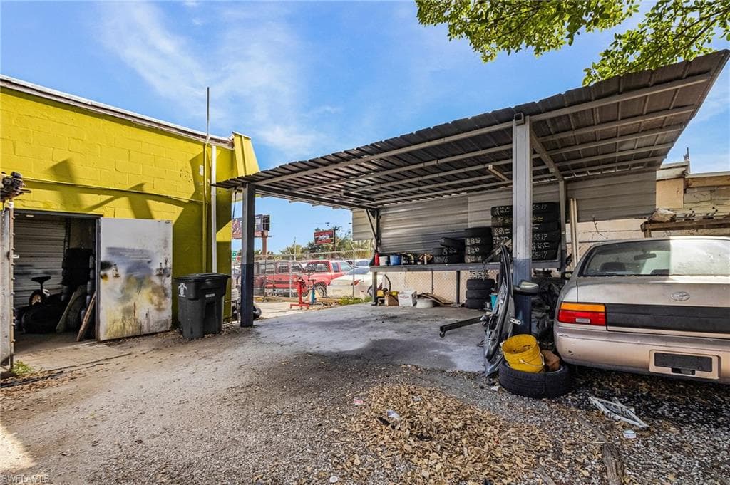 2308 Fowler ST, FORT MYERS FL 33901-13