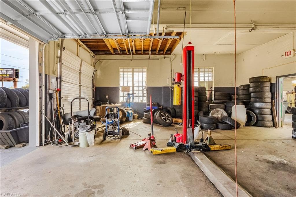 2308 Fowler ST, FORT MYERS FL 33901-7