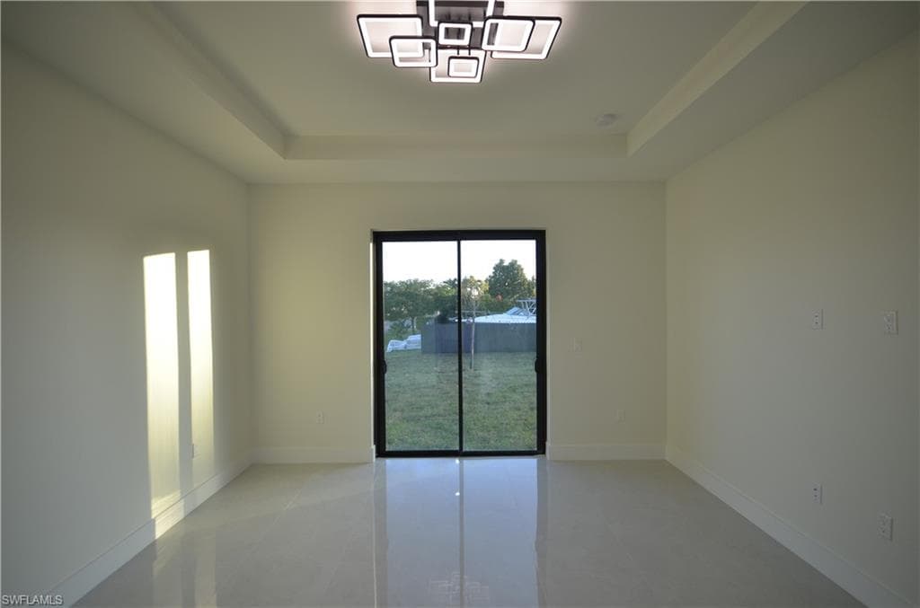 2416 Diplomat PKWY W, CAPE CORAL FL 33993-33